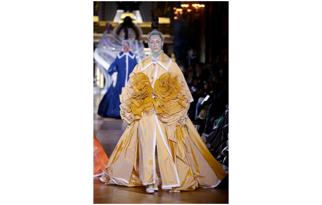 Tips For Thom Browne Spring Cinderella: How To Look Stylish And Chic