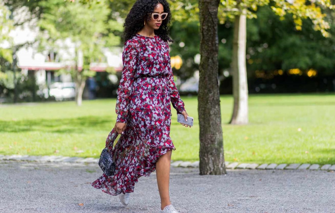 Perfect Combination Of Summer Dresses & Sneakers