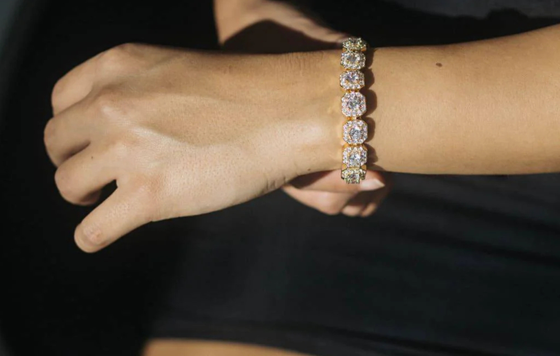 8 Essential Bracelets For Glamorous Women