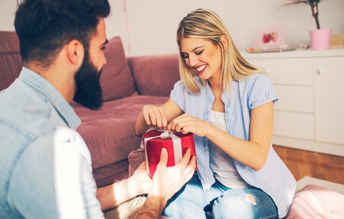8 Ideas For People Looking For A Unique Anniversary Gift-1 8 Ideas For People Looking For A Unique Anniversary Gift-1