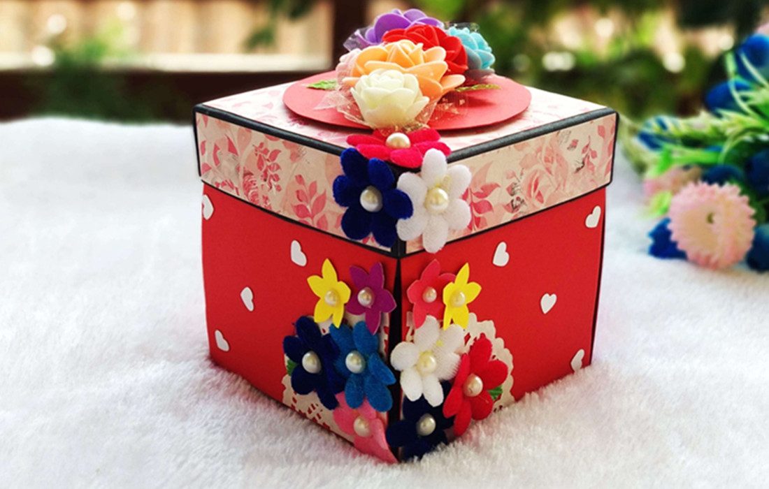 The Best Custom Gift Box To Surprise That Special Someone-2